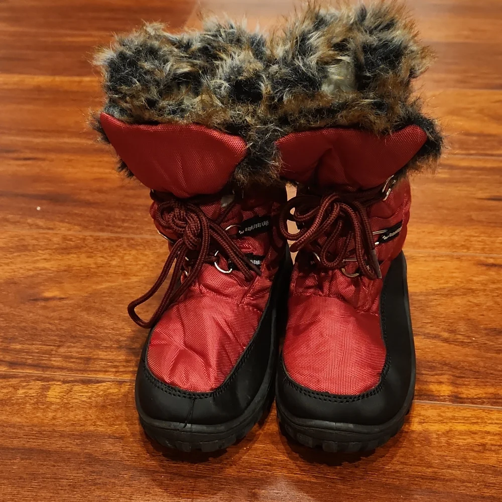 Snow Boots size 13